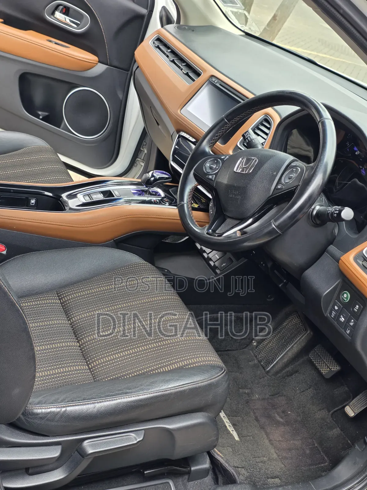 Honda Vezel 1.5 Hybrid 2WD 2016 White