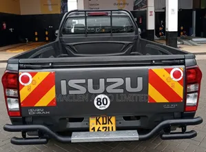 Isuzu D-MAX 2023 Gray