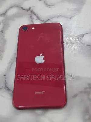 Apple iPhone SE (2020) 64 GB Red