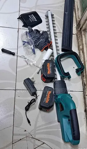 Most Value Recheagable Hedge Trimmer Makita / Effecient Hedge Trimmer