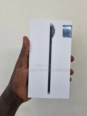 New Apple iPhone 17 256 GB Black