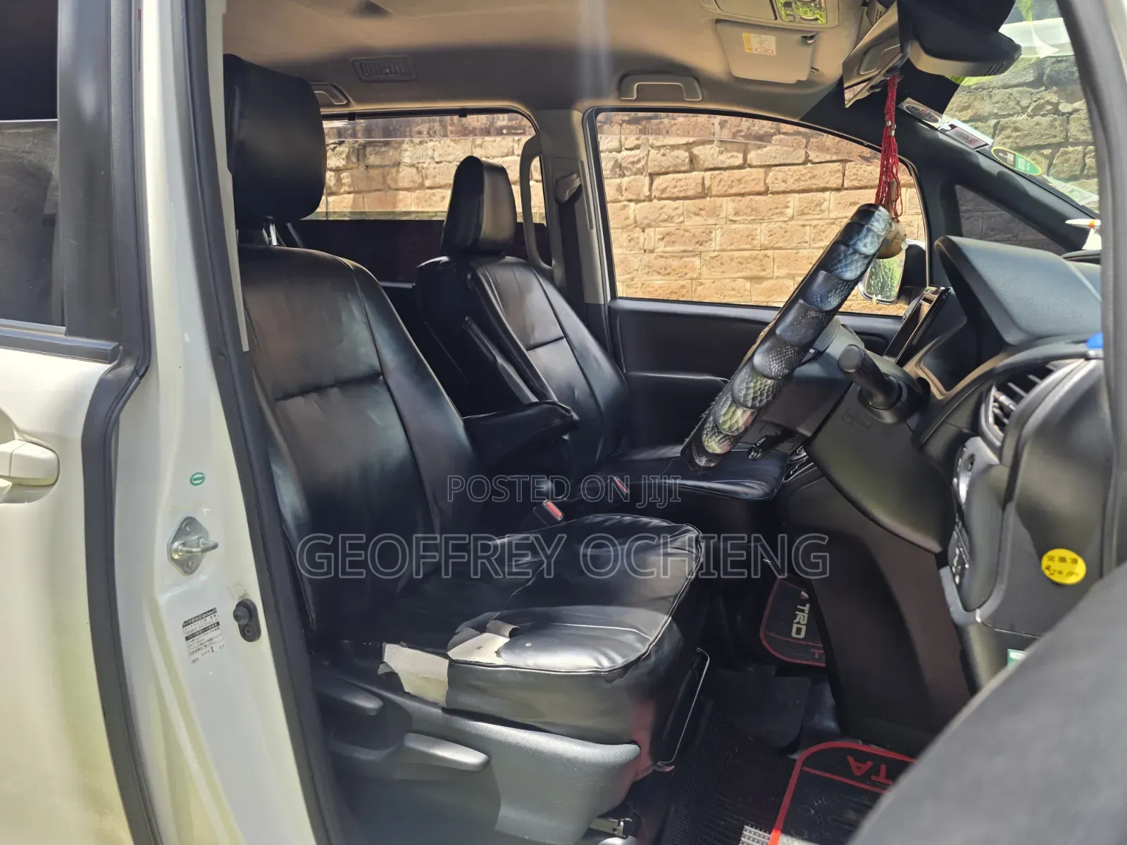 Toyota Voxy 2017 White