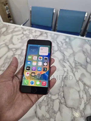Apple iPhone SE (2020) 128 GB Red