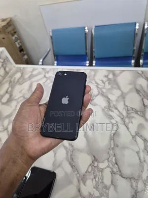 Apple iPhone SE (2020) 64 GB Black