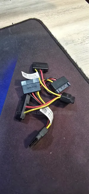 Sata Power Splitter Cables.