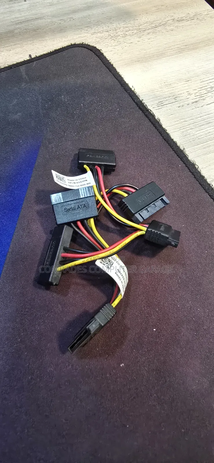 Sata Power Splitter Cables.
