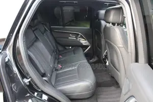 Land Rover Range Rover P400 SE SWB 2023 Black