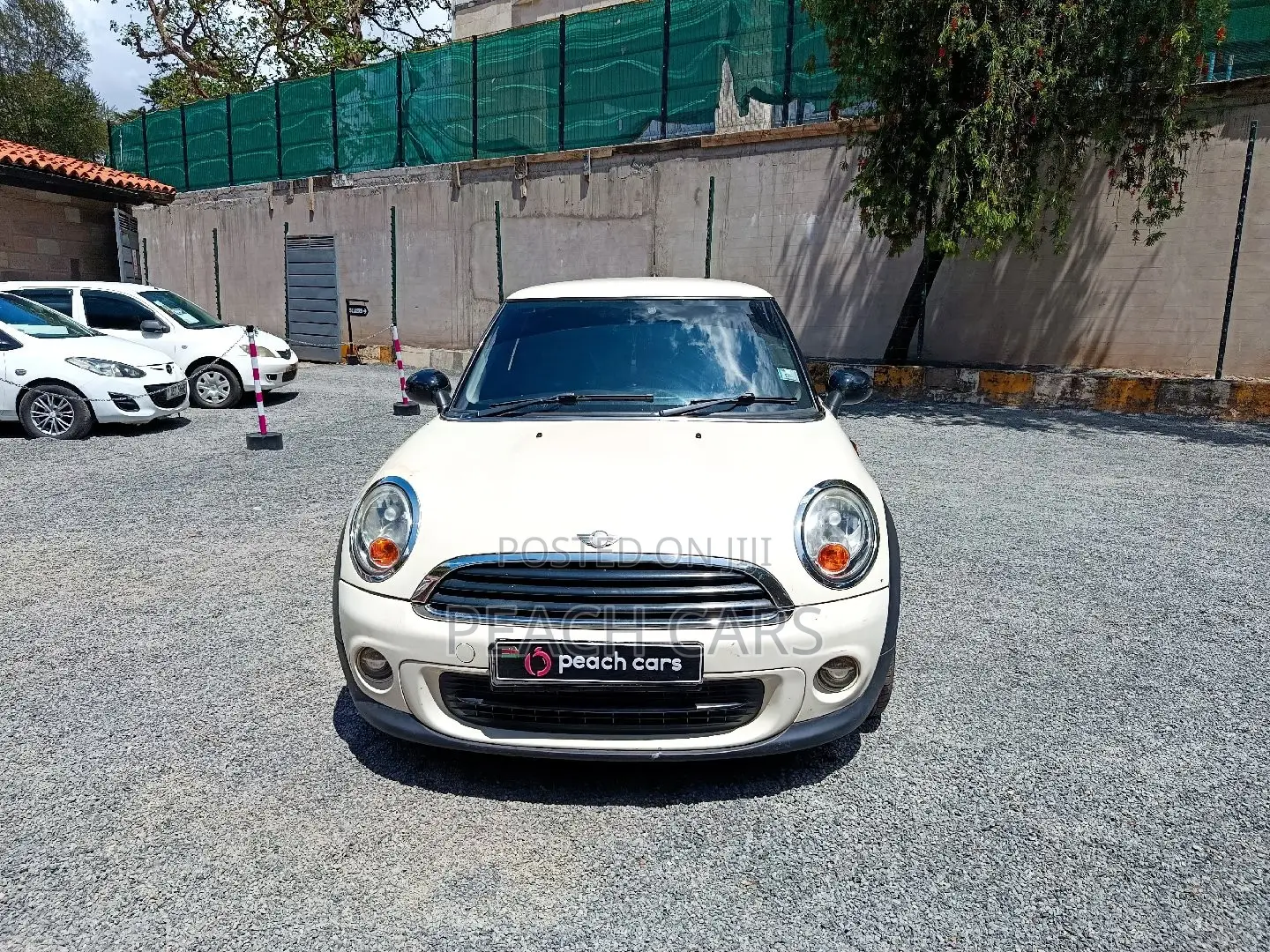 Mini Cooper 2011 White
