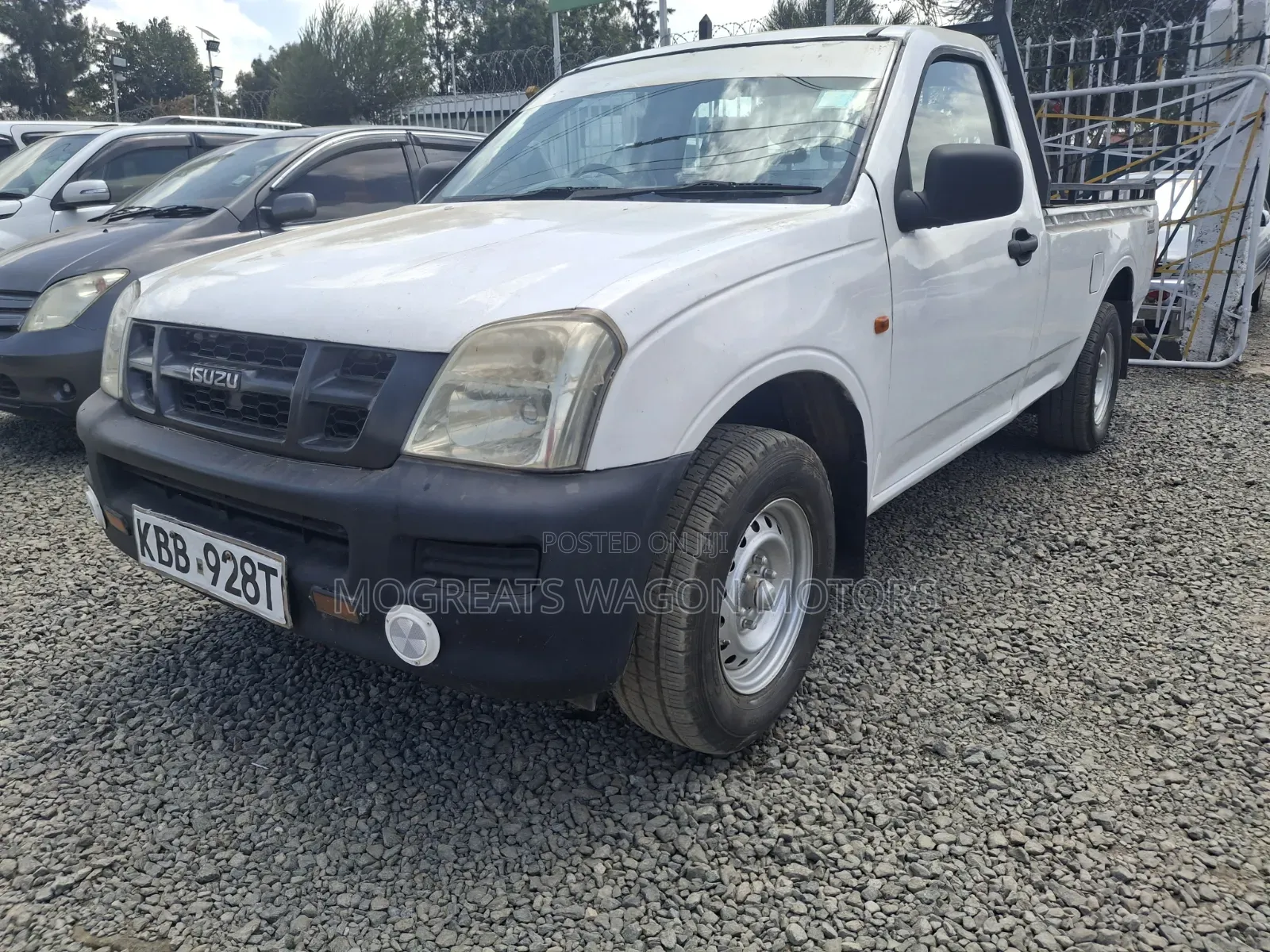 Isuzu D-MAX 2009 White