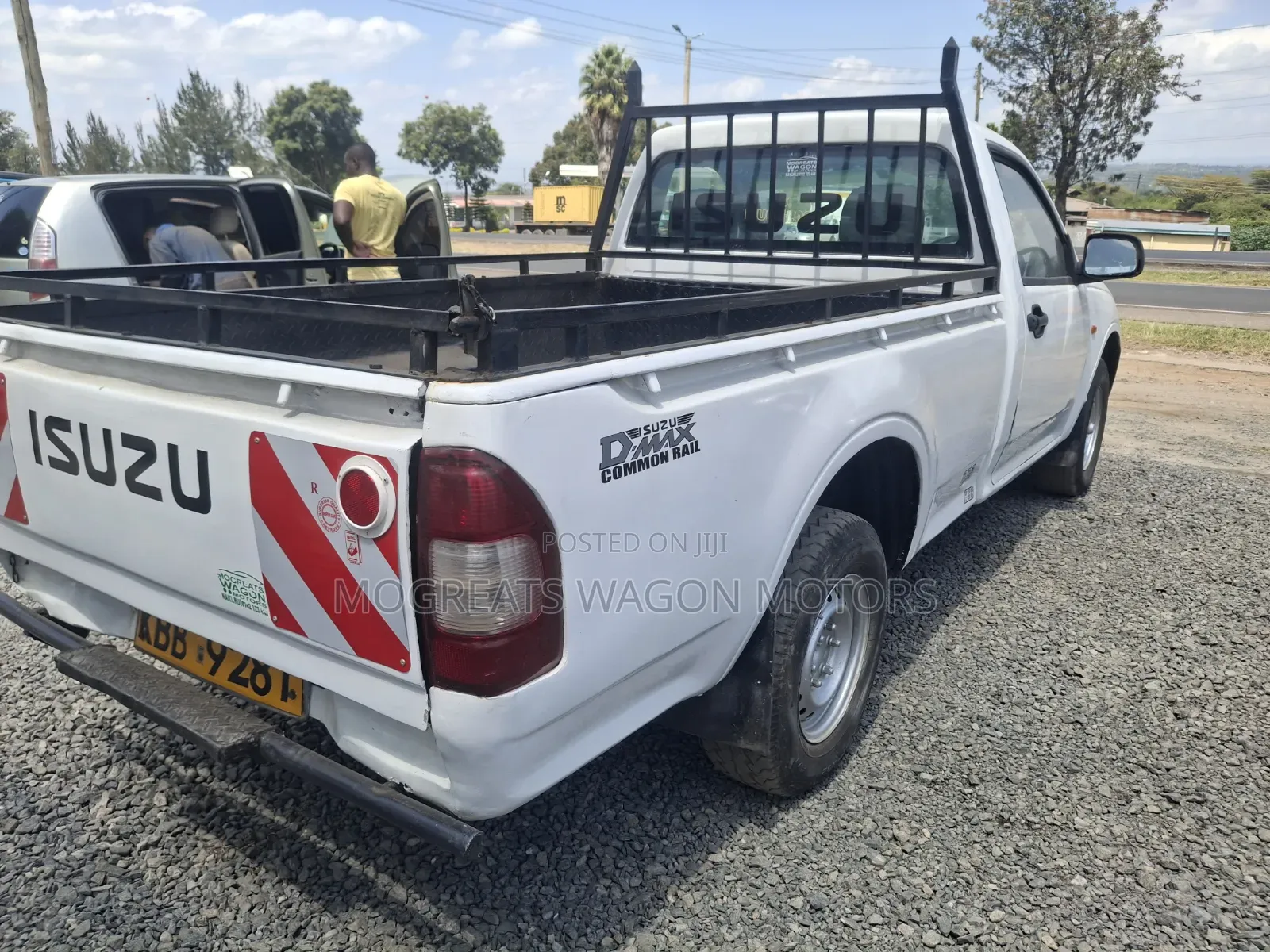 Isuzu D-MAX 2009 White