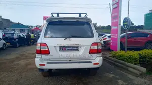 Toyota Land Cruiser 2003 White