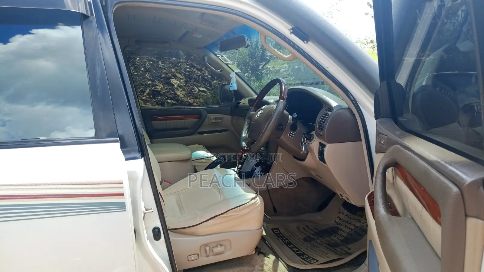 Toyota Land Cruiser 2003 White