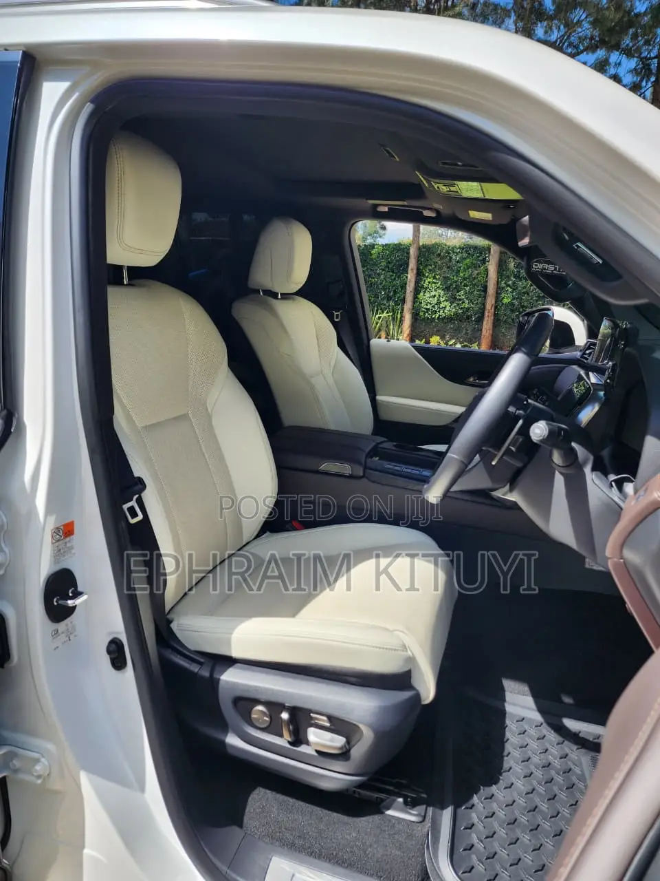 Lexus LX 2023 White