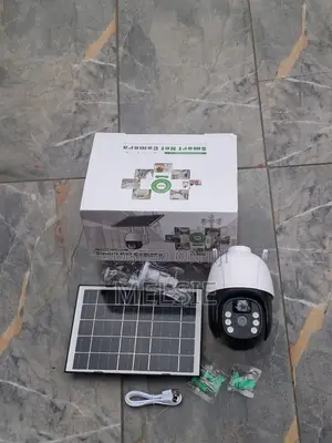 Solar Powered Outdoor Security Camera Kit