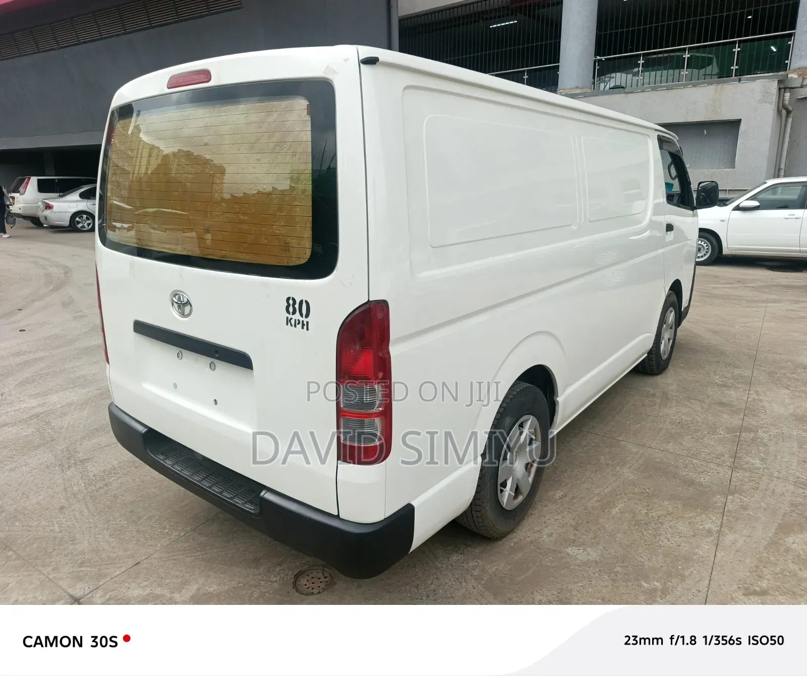 Toyota HiAce 2019 White