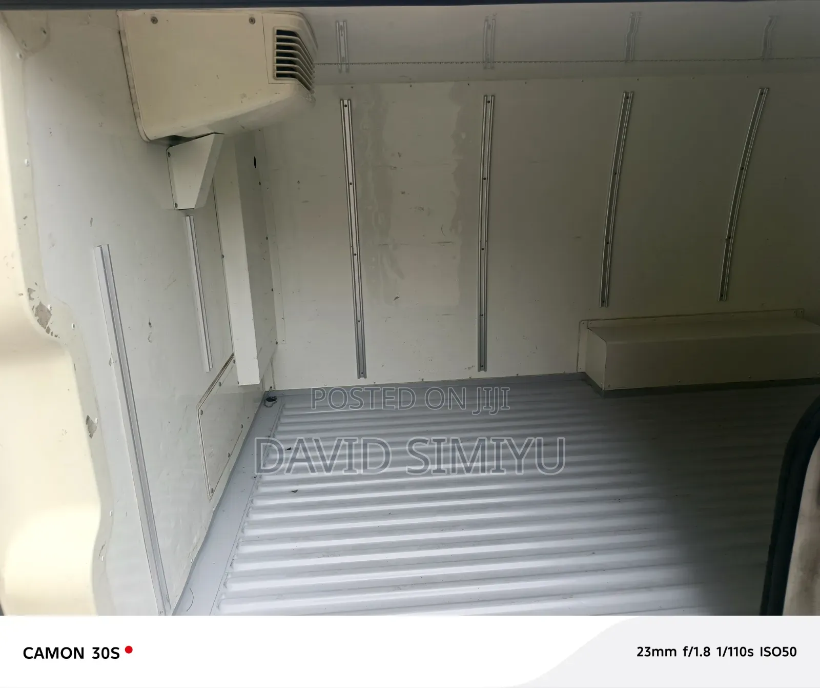 Toyota HiAce 2019 White