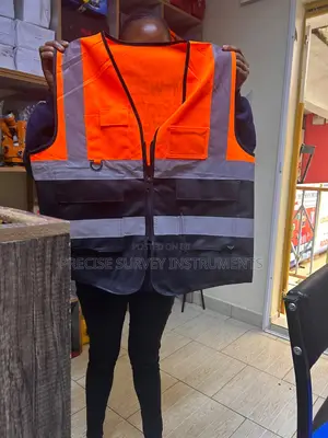 Heavy-duty Reflective Safety Vest With Multiple Pockets