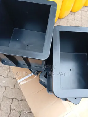 Construction Grade Plastic Cube Moulds