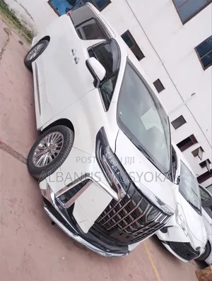 Toyota Alphard 2019 White