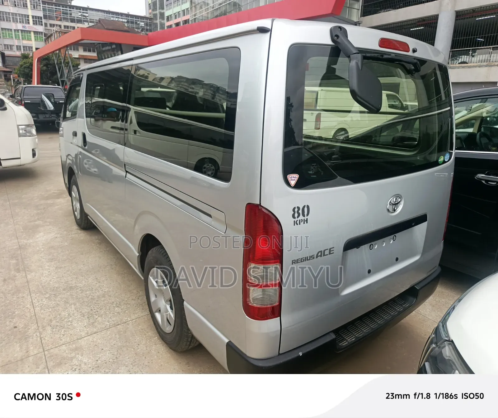 Toyota HiAce 2018 Silver