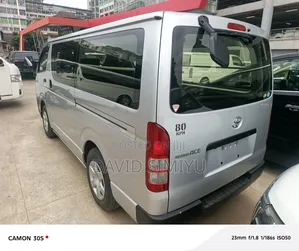 Toyota HiAce 2018 Silver