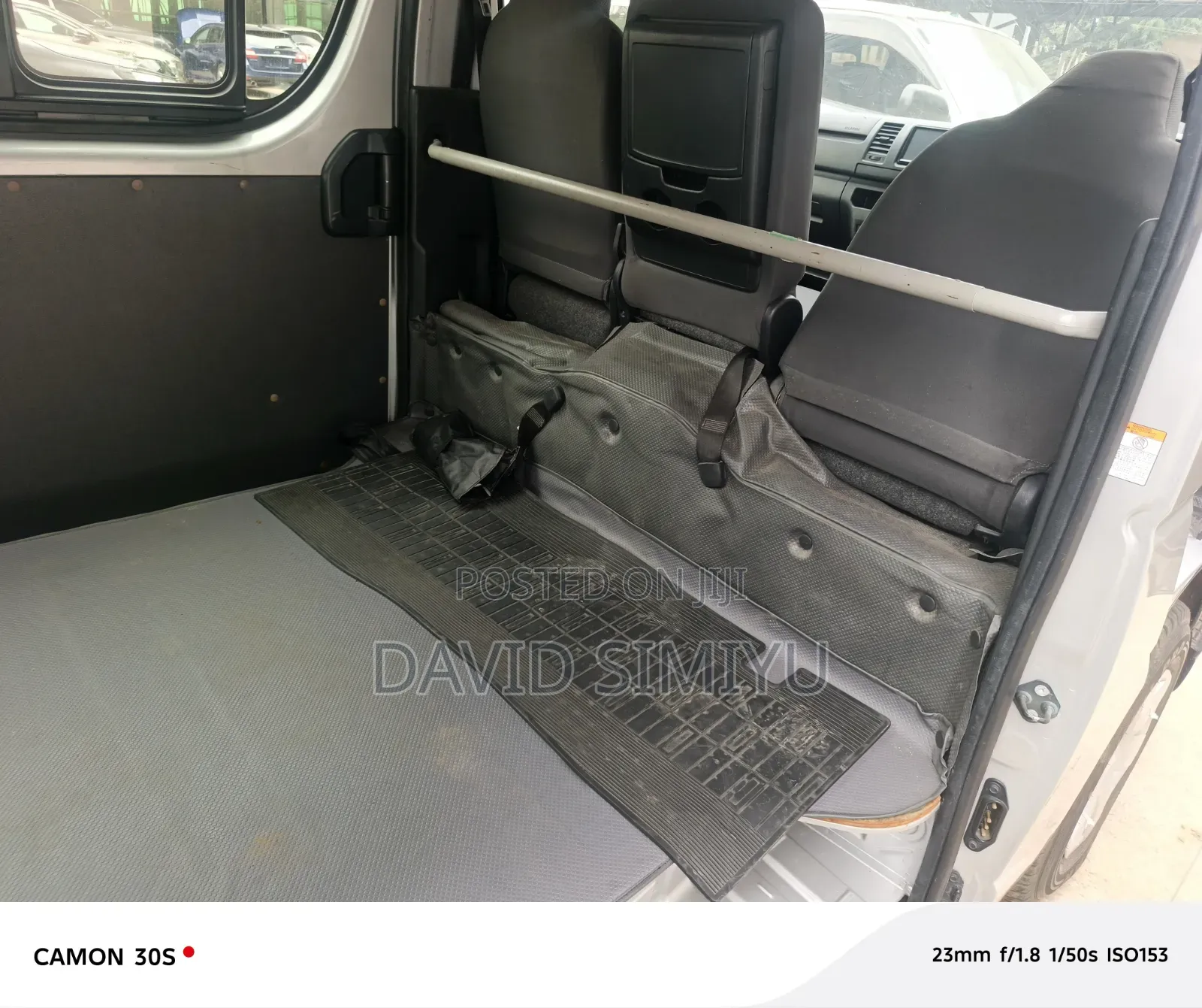 Toyota HiAce 2018 Silver