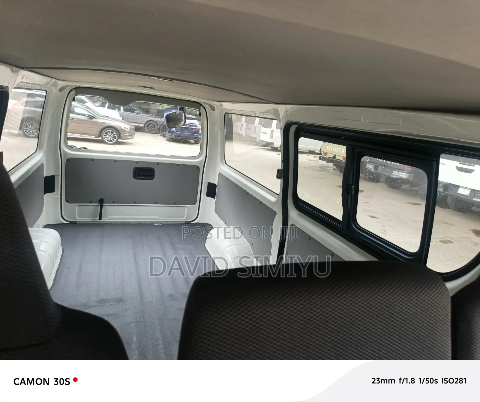 Toyota HiAce 2018 White