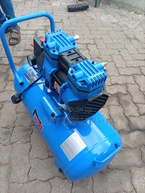 Maxmech 25-Litre Oil-Less Silent Air Compressor.