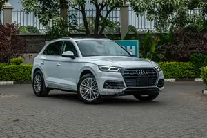Audi Q5 2.0T Premium AWD quattro 2019 White