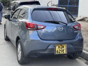 Mazda Demio 2016 Blue