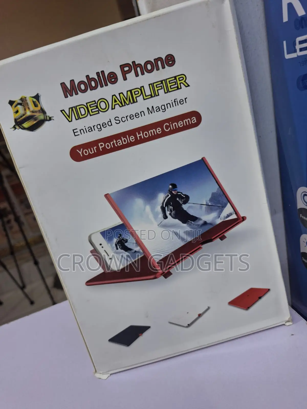 Smartphone Screen Enlarger With Adjustable Viewing Angle