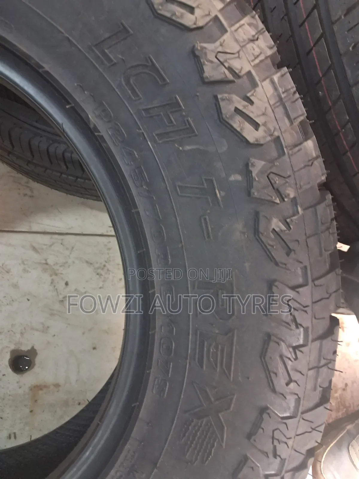 245/70r16 LCH
