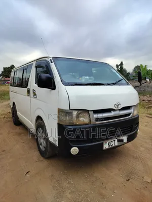 Toyota HiAce 2011 White