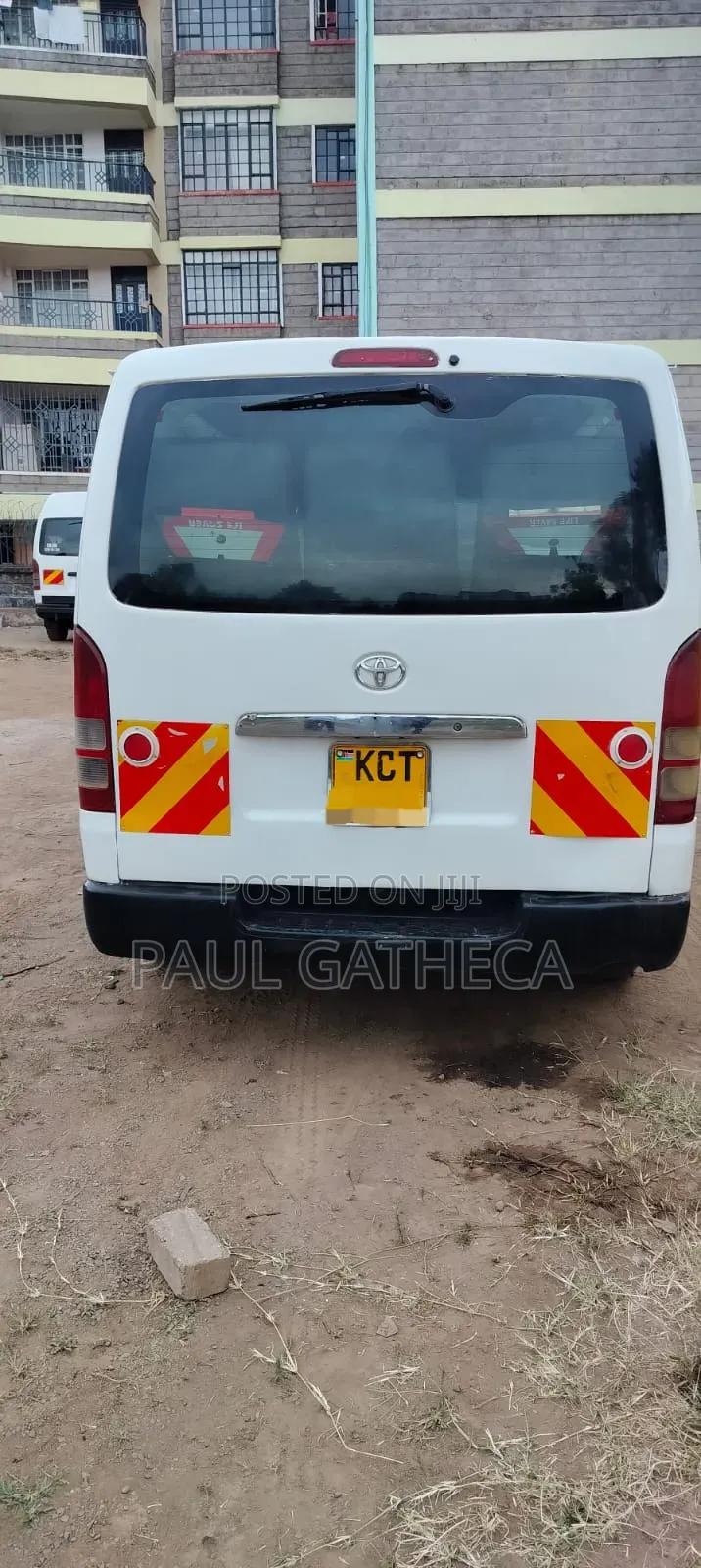 Toyota HiAce 2011 White