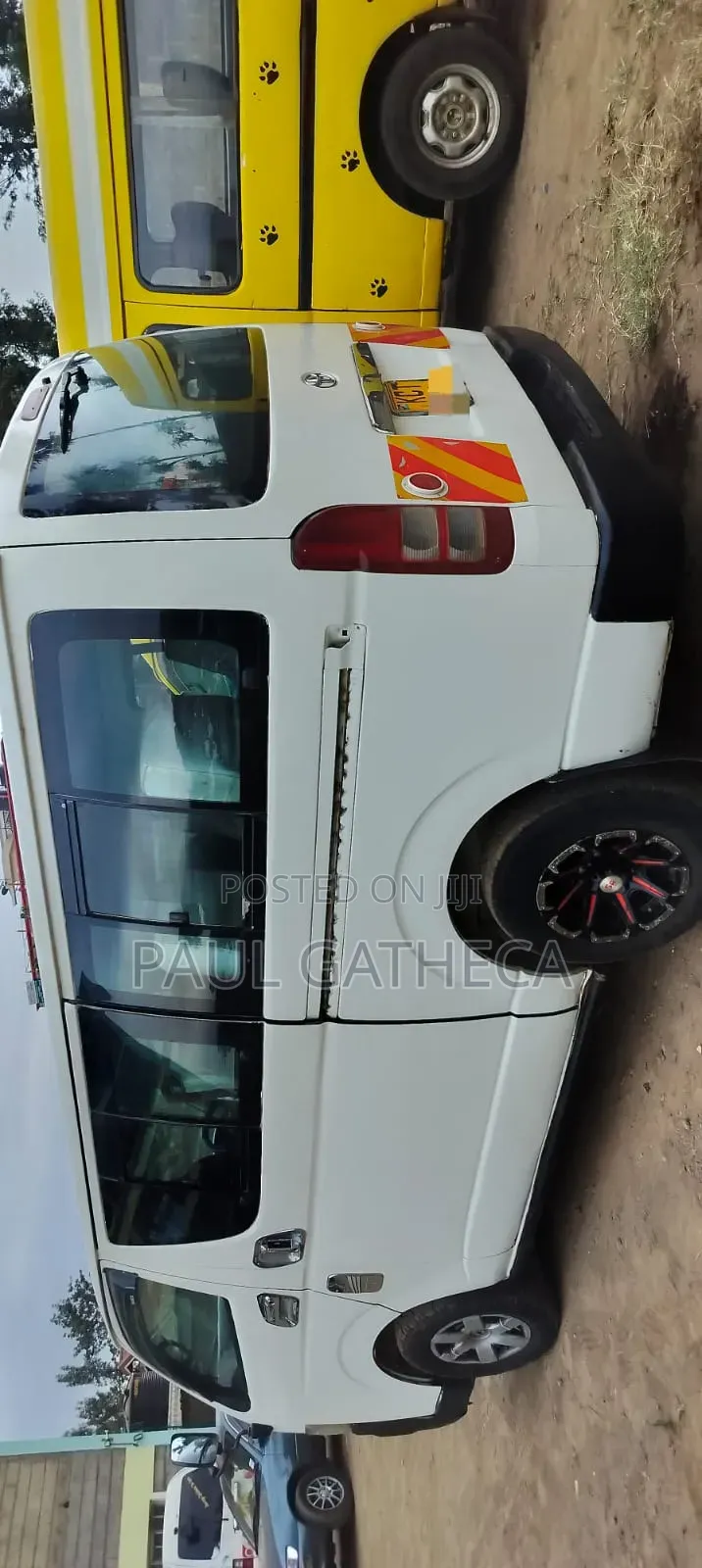 Toyota HiAce 2011 White