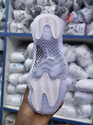 Nike Jordan 11 Snaakers