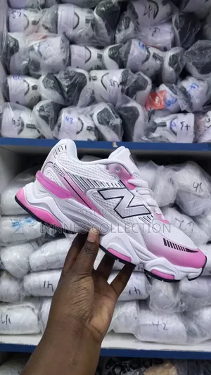 New Balance 2000r Pink