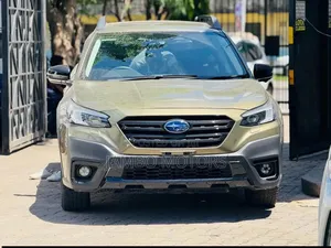 Subaru Outback Premium AWD 2023 Green