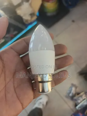 B22 Candle Bulb