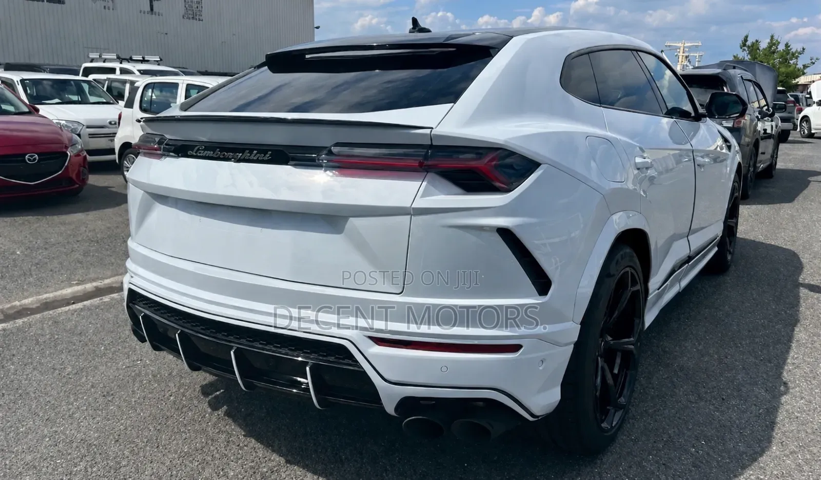 Lamborghini Urus 2024 White