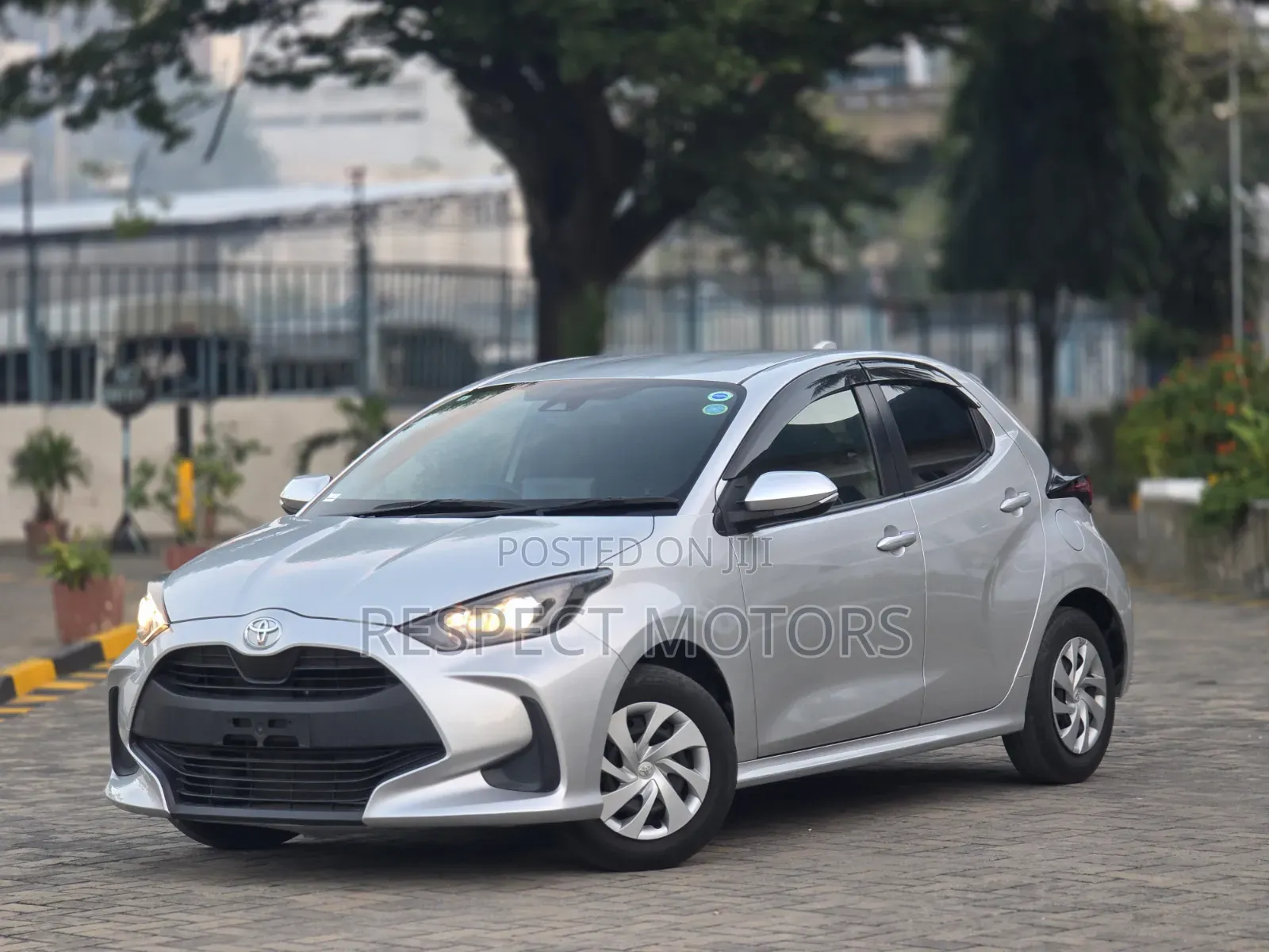 Toyota Yaris 2020 Silver