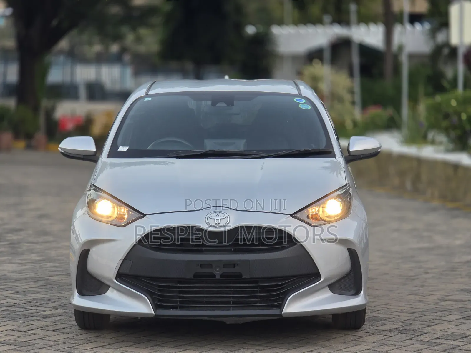 Toyota Yaris 2020 Silver