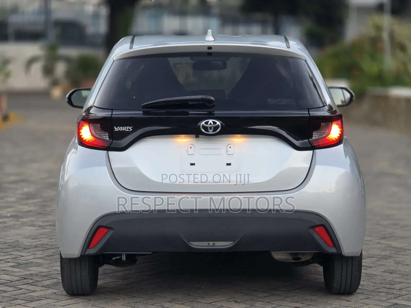 Toyota Yaris 2020 Silver