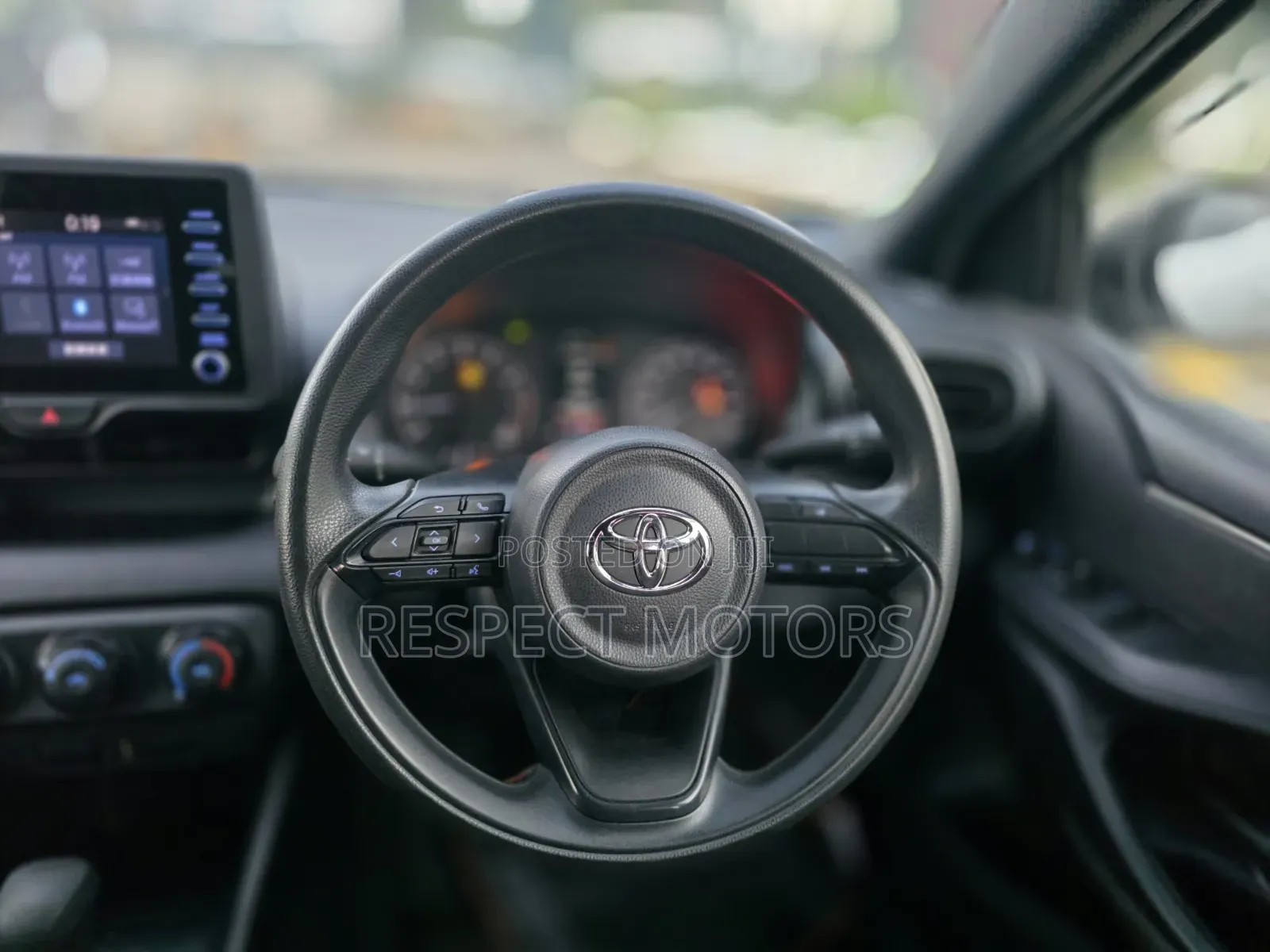 Toyota Yaris 2020 Silver