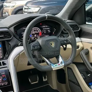 Lamborghini Urus 2024 White