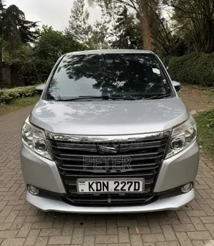 Toyota Noah 2016 Silver