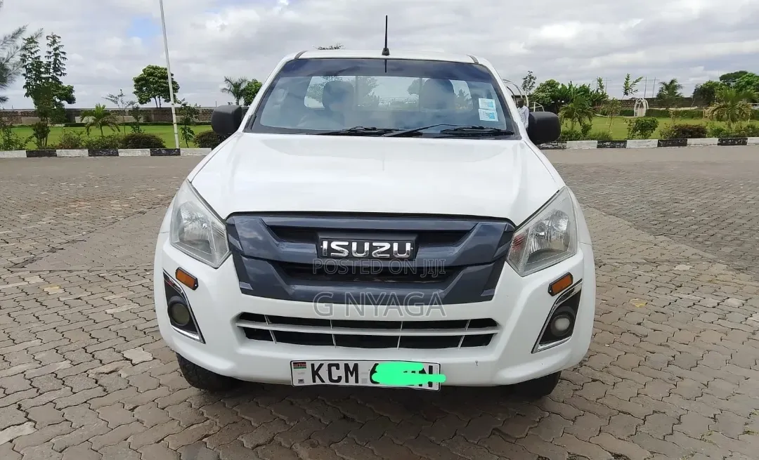 Isuzu D-MAX 2017 White