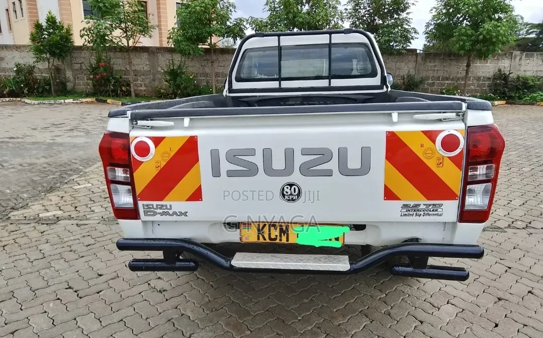 Isuzu D-MAX 2017 White