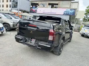 Toyota Hilux 2017 Black
