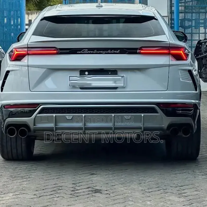 Lamborghini Urus 2024 White